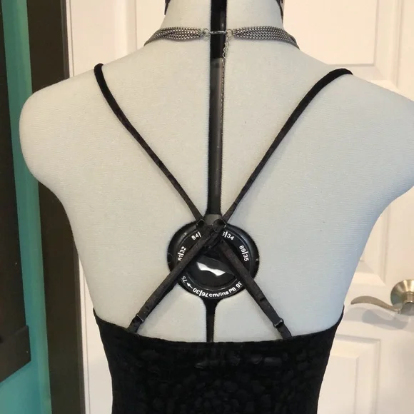 Love Fire Black Velvet Dress - Picture 4 of 5